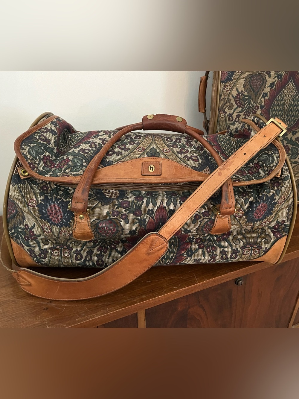 Vintage Hartmann Tapestry Flame Print Duffel, shoulder strap leather trim